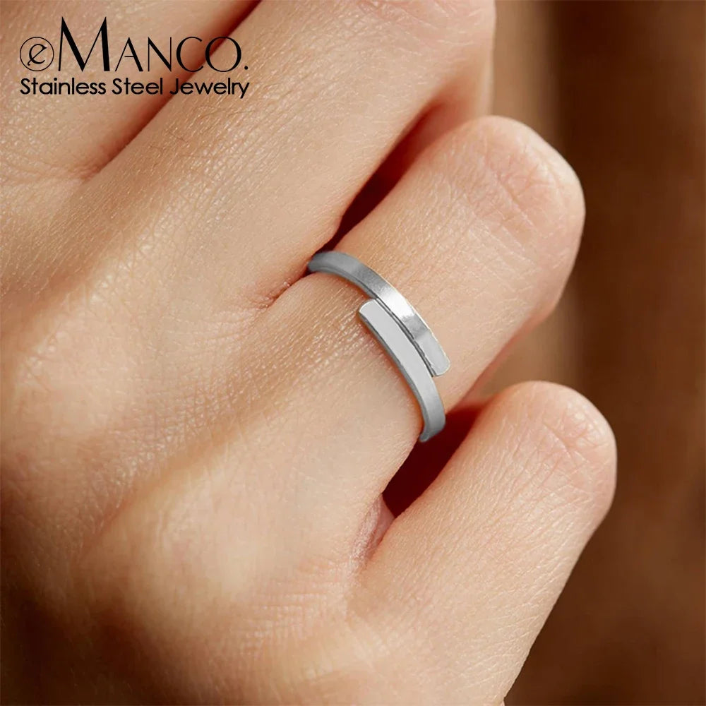 EManco Gold Color Stainless Steel Minimalist Style Geometric Stackable Ring for Dating Social Delicate Fashionable